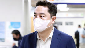 경기도지사 후보로 나온 강용석…금품제공 혐의 재판 받는다