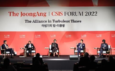 “IPEF 참여한 한국, 중국의 경제보복에 효과적 대책 마련을” [중앙일보-CSIS 포럼]