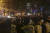 26일 상하이 우루무치로에 모인 시위대가 우루무치시 화재 희생자를 추모하며 방역 정책에 항의하고 있다. AP=연합뉴스