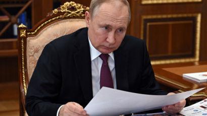 푸틴, 핵사용 재언급 "핵무기는 공격에 대한 대응 수단 간주"