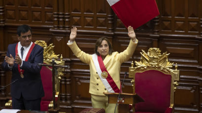 ‘부패 척결’ 약속한 페루 좌파 대통령, 부패 혐의로 탄핵