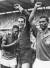 브라질 축구스타 펠레(맨 왼쪽)가 지난 1958년 6월 29일 스웨덴 스톡홀름에서 열린 스웨덴월드컵 결승전에서 스웨덴에 5-2로 승리한 후, 동료들과 함께 기뻐하고 있다. 당시 그는 만 17세였다. AP=연합뉴스