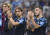 크로아티아 루카 모드리치(가운데)가 14일 아르헨티나와의 4강전에서 패한 뒤 팬들에게 박수를 보내고 있다. [신화통신=연합뉴스]