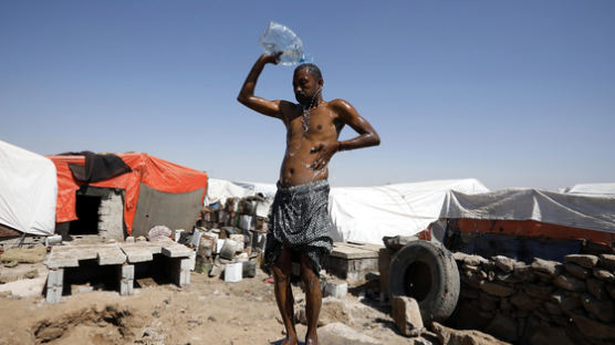 WHO "오염된 물 마시고 매년 80만명 사망…세계 4분의 1만 식수 깨끗"
