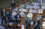 지난 11일 이상민 행정안전부 장관의 해임 건의안에 투표하는 민주당 의원들. [연합뉴스]