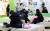 20일 서울 성북우리아이들병원에서 예방접종과 진료를 받으려는 시민들이 대기하고 있다. 연합뉴스
