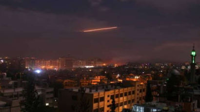 이스라엘군, 시리아 내 헤즈볼라 기지 폭격…"2명 사망"