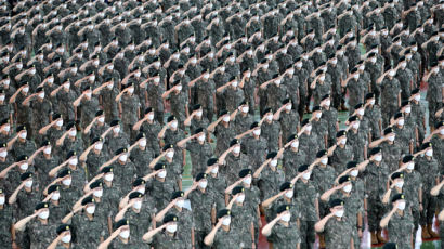 마흔 넘어 귀국한 '병역 꼼수'…공소시효 끝난 그의 반전 최후 [그법알]