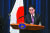 지난 16일(현지시간) 일본 정부는 중국이 국가 안보에 "사상 최대의 전략적 도전"을 제기한다고 경고하면서 대폭적인 지출 증가를 포함한 대규모 국방 정책 개편을 승인했다. AFP=연합뉴스
