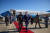 볼로디미르 젤렌스키 우크라이나 대통령이 21일 미국 정부가 제공한 공군 수송기를 타고 워싱턴 인근 앤드루스 공군기지에 도착했다. AFP=연합뉴스