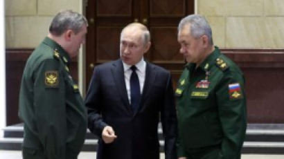 푸틴 “군사비 무제한 제공”…러시아, 신년 우크라 대공세 위협