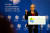  제니퍼 그랜홈 미국 에너지부 장관이 지난 9월 21일 미국 펜실베이니아주 피츠버그에서 열린 ‘글로벌 청정 에너지 행동 포럼’ 개막식에서 연설하고 있다. EPA=연합뉴스   