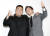 배우 손석구, 마동석(왼쪽)이 지난 6월 15일 오후 서울 강남구 코엑스 메가박스에서 열린 영화 ‘범죄도시2’(감독 이상용) GV에서 포즈를 취하고 있다. 뉴스1