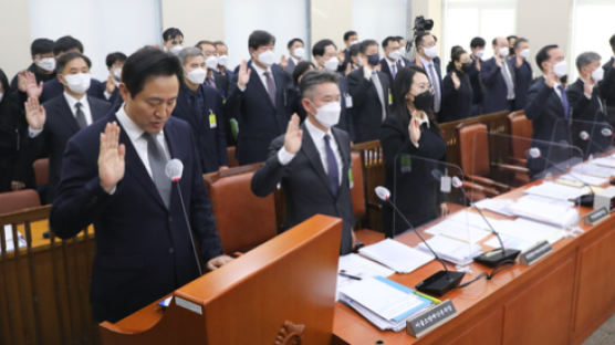 여야 모두에게 질타당한 용산구청…경찰 책임전가도 논란 [이태원 참사 국정조사특위]