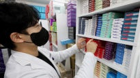 중국인 감기약 싹쓸이에…정부 "약국 판매 수량 제한한다" 
