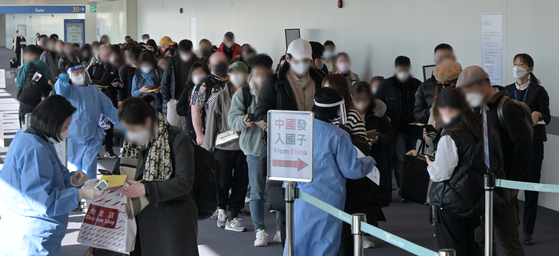 309명 입국했는데 61명 확진…한국도 중국발 입국자 비상