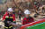 지난 3일 남성현 산림청장(오른쪽)이 경북 안동시 소나무재선충병 피해지에서 시무식을 마친 뒤 피해목을 파쇄하고 있다. [사진 산림청]