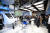 미국 라스베이거스에서 5~8일까지 열린 ‘CES 2023’의 SK그룹관에서 관람객들이 도심항공교통(UAM) 체험을 위해 기다리고 있다. [SK]