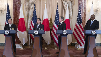 미·일 2+2 회담 "中이 최대의 도전…北도발에 한·미·일 공조 강화"