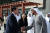 윤석열 대통령과 무함마드 빈 자이드 알나하얀 아랍에미리트(UAE) 대통령이 16일 오후(현지시각) UAE 아부다비 알다프라 바라카 원자력 발전소에서 열린 3호기 가동 기념 행사에서 악수하고 있다. 뉴스1