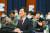국민의힘 당권주자인 김기현 의원이 17일 오후 충남 천안 백석대학교 국제회의실에서 열린 '김기현에게 묻고 답하다' 강연회에서 지지자들의 환호에 웃음으로 화답하고 있다. 연합뉴스, 