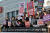 촛불중고생시민연대 관계자들이 지난해 11월6일 오후 서울 용산구 대통령 집무실 인근에서 윤석열 정권 퇴진을 촉구하는 기자회견을 하고 있다. 연합뉴스