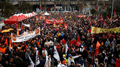 프랑스 연금개혁 반대 총파업…교통장관 “지옥 같은 목요일”