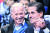 조 바이든(왼쪽) 미국 대통령과 아들 헌터 바이든이 2010년 함께 농구경기를 관람하는 모습. 로이터=연합뉴스