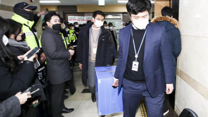 아직도 이런 회사…사장 출퇴근 때 직원들 일하다 말고 줄섰다