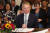 크리스 힙킨스(45, 사진) 뉴질랜드 41대 총리가 25일(현지시간) 공식 취임했다. 사진은 이날 웰링턴에서 열 취임식에 참석한 힙킨스 신임 총리의 모습. AFP=연합뉴스