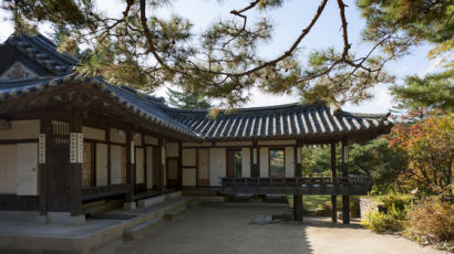 전통적 한옥이 '딴채' 품었다…현대의 맛 제대로 살린 이 곳 [퍼즐] 