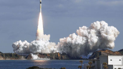 [사진] 일본, 북한 정찰용 위성 실은 로켓 발사