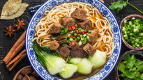 [윤덕노의 식탁 위 중국]우육면(牛肉麵)과 중국 소고기 문화