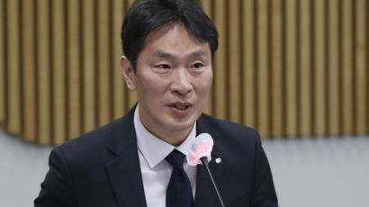 이복현 금감원장 "유동성 어려운 증권사 성과급·배당 신중히" 경고