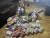 지난해 11월 말 전선에 보낼 식량과 물품을 정리하는 사샤(왼쪽)와 파제이. 김홍범 기자