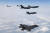 한미 공군이 지난 1일 서해 상공에서 우리 측 F-35A 전투기와 미측의 B-1B 전략폭격기 및 F-22, F-35B 전투기로 연합공중훈련을 시행하고 있다. 국방부