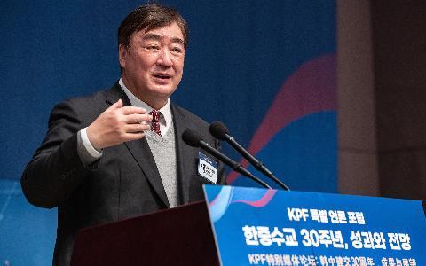 中대사 "동방명주 왕회장 결백"…비밀경찰서 부인하며 실명 거론