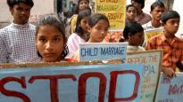 인도 한 도시 '미성년자와 결혼' 단속…2000명 남성 체포됐다