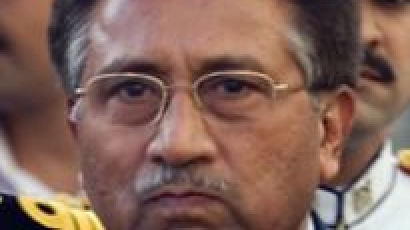 파키스탄 ‘군부 독재’ 무샤라프 전 대통령 사망