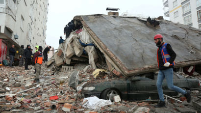 지진이 GDP 2% 날려버렸다…'살인적 인플레' 튀르키예 비명