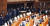 8일 서울 여의도 국회에서 열린 본회의에서 이상민 행정안전부 장관의 탄핵소추안이 가결됐다. 민주당 의원들이 탄핵안 투표를 하고 있다. 장진영 기자
