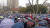 지난 8일 오전 중국 후베이성 우한 시청 앞에서 퇴직자 1만여명이 모여 의료보조금 삭감 반대 시위를 벌이고 있다. RFA 캡쳐