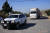 9일(현지시간) 튀르키예 남동부의 한 교차로에서 시리아 지원을 위한 트럭들이 유엔 차량을 따라가고 있다. AP=연합뉴스