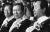 김대중(가운데) 전 대통령의 모습. 왼쪽은 정주영 전 현대그룹 회장과 오른쪽은 김영삼 전 대통령. 중앙포토