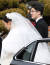 지난 11일 정준선 카이스트 교수(오른쪽)가 신부와 결혼식장을 향해 가는 모습. [뉴스1]