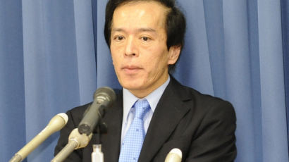 '아베노믹스' 저무나…일본은행 총재, 비둘기파 가고 중도파 온다