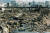 지난 1995년 1월17일 발생한 지진으로 폐허가 된 고베시 스가와라 시장. 중앙포토
