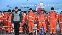 '튀르키예 파견' 한국 긴급구호대 1진 귀국…생존자 8명 구조