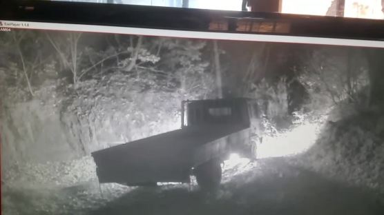 [단독] 대북풍선 원조 5t 트럭 전소…새벽 CCTV 찍힌 한 남자