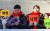 21일 선고 직후 서울고법 앞에서 소성욱씨와 김용민씨가 기자회견을 하고 있다. 연합뉴스